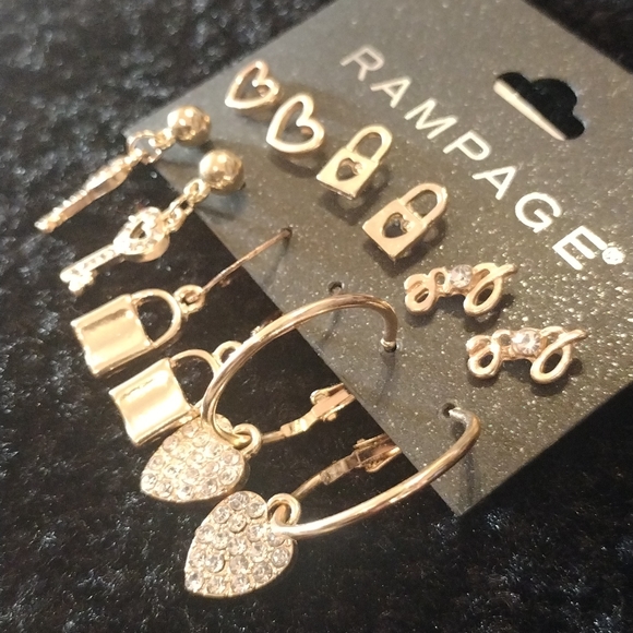 NWT Rampage 6 Gold-toned Earrings Pack - Picture 2 of 3